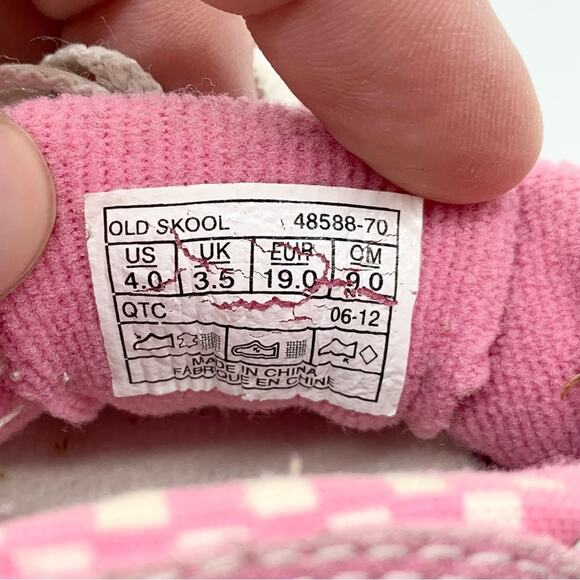 Vans Infant Old Skool Crib Trainers Checkered Pink/White Size 4 Casual Sneakers - Picture 11 of 11